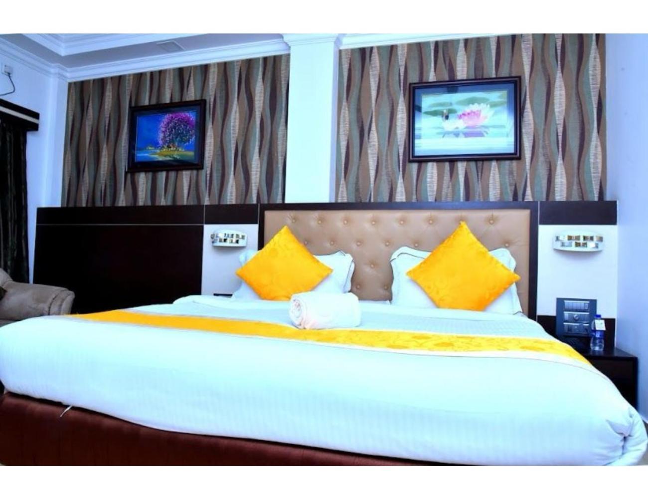 The Grand Krishna Luxury Hotel, Chikmagalūr Exteriér fotografie