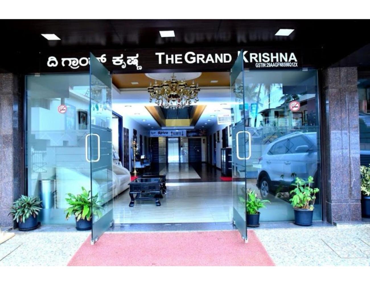 The Grand Krishna Luxury Hotel, Chikmagalūr Exteriér fotografie